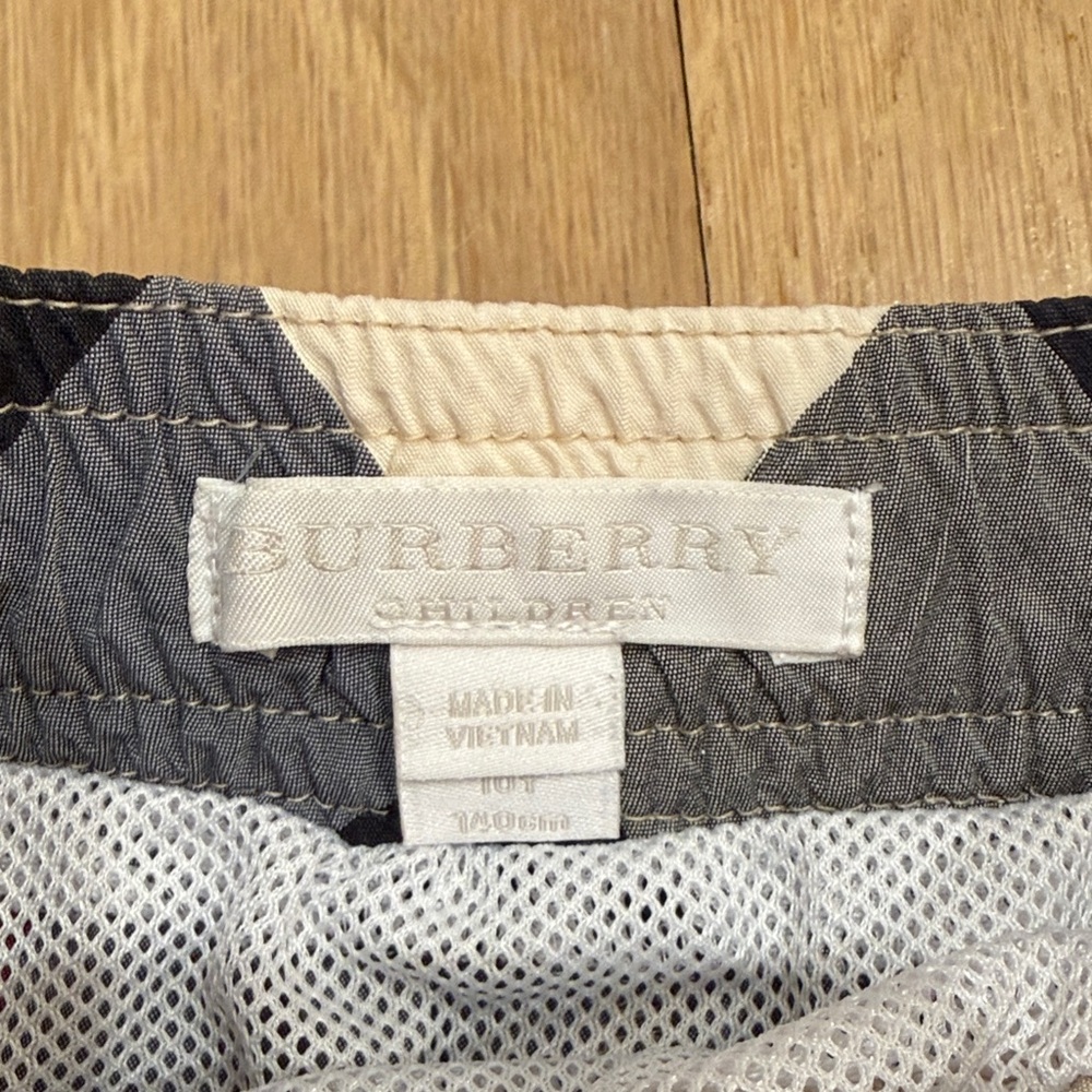 Burberry AUTHENTIC Checkered Swim Shorts - Beige, Black, Red Sz 10Y - Picture 2 of 14